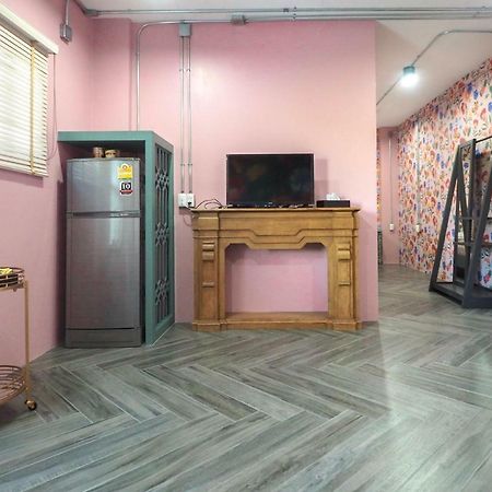 WIW mini hotel Bangkok Zewnętrze zdjęcie